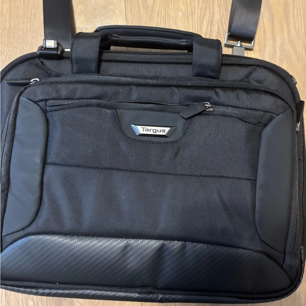 Targus Classic Slim Laptop Bag Ergonomic Briefcase and Messenger Bag Spacious